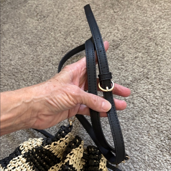 Universal thread handbag, excellent condition - Picture 3 of 8